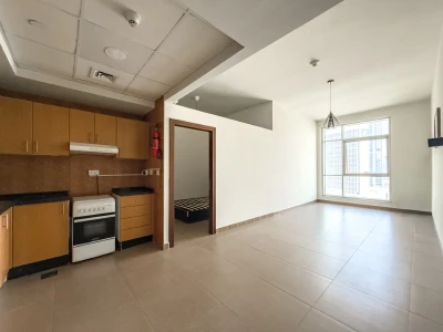 Prime location |Equipped kitchen |Bright and clean
