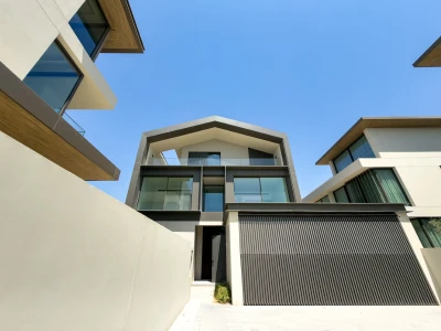 Private lift | 7 Parking spaces | Open to offer