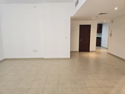 Open Views | Walk to the Beach | Ensuite | Bright